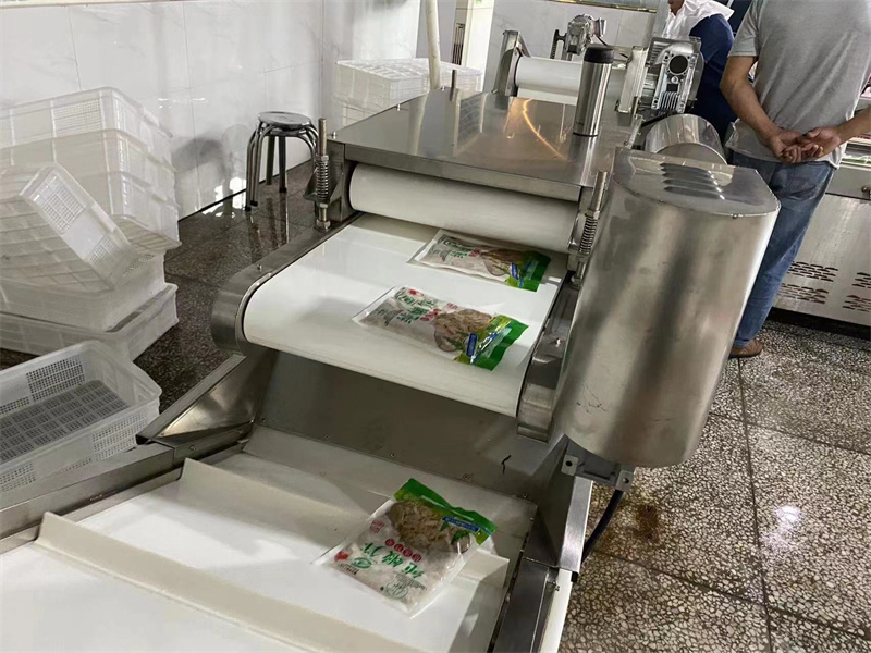 軟包裝袋整形機設(shè)備